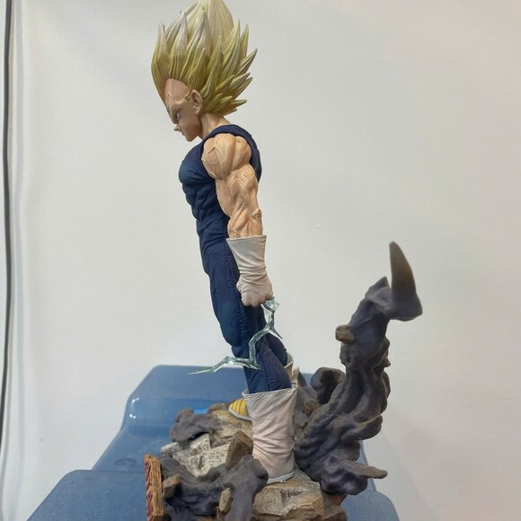 Majin Vegeta Collectible Figure – Dragon Ball Z Resin Statue - Picture 2 of 3